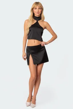 Crop top espalda descubierta satinado de Edikted en Tops para argentina