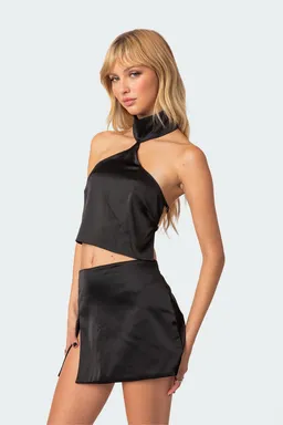 Crop top espalda descubierta satinado de Edikted en Tops para argentina