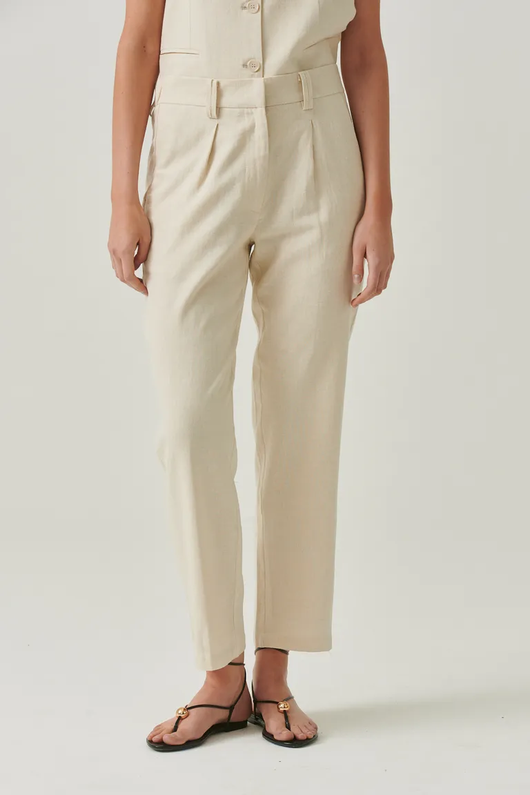 Pantalón angie de lino en corte recto para un estilo elegante y versátil de Sweet en Pantalones para argentina