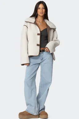 Campera shearling sintético oversized frost de Edikted en Chaquetas para argentina