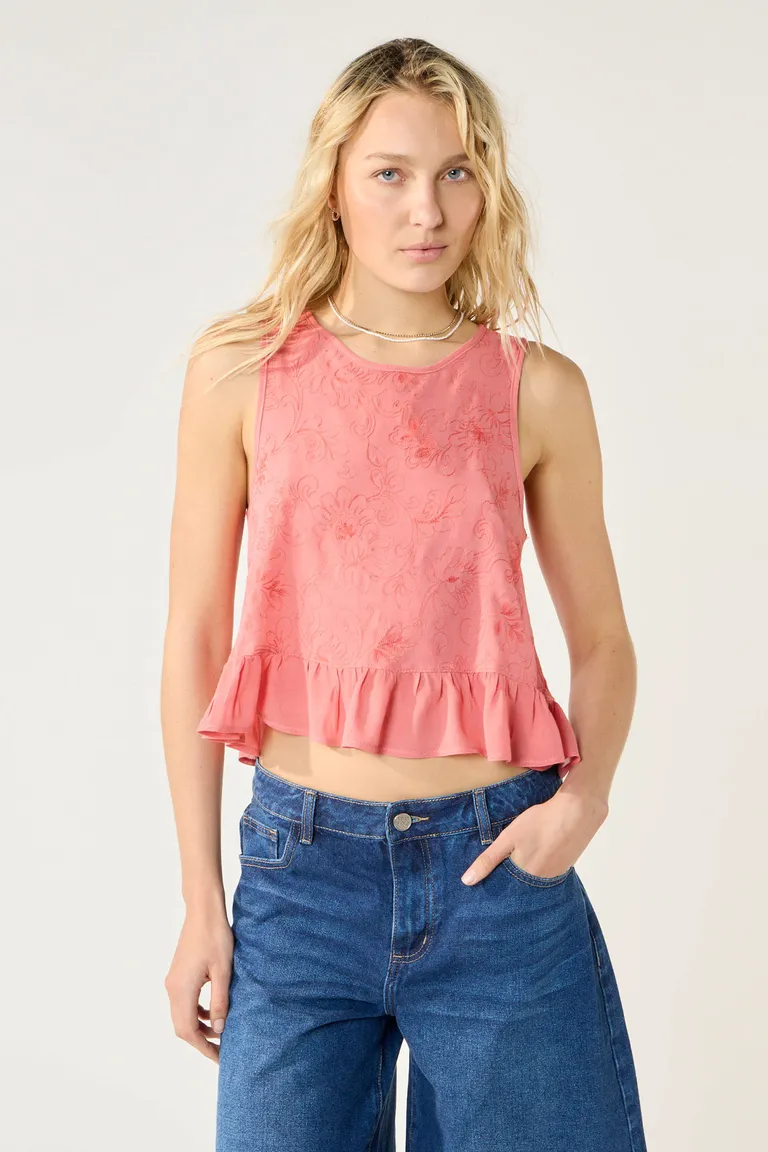 Blusa rosa bordada y lisa en bambulá con escote redondo y abertura en la espalda de Cuesta Blanca en Blusas para argentina