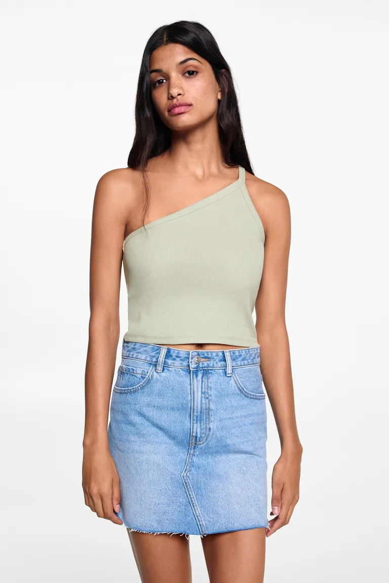Top crop asimétrico de Mango Teen en Tops para argentina