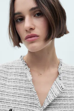Top corto tweed de Mango en Tops para argentina