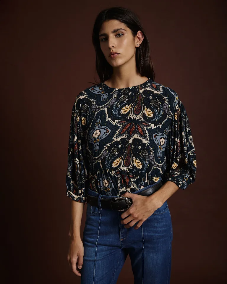 Blusa estampada con mangas balloon y detalle de frunce en cintura de Wanama en Blusas para argentina