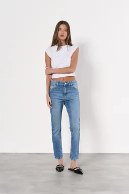 Jean denim chupín cedric de Magda en Pantalones para argentina