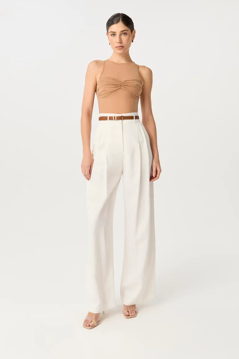 Top femenino de organza de punto con escote corazón y frunces en busto de Markova en Tops para argentina