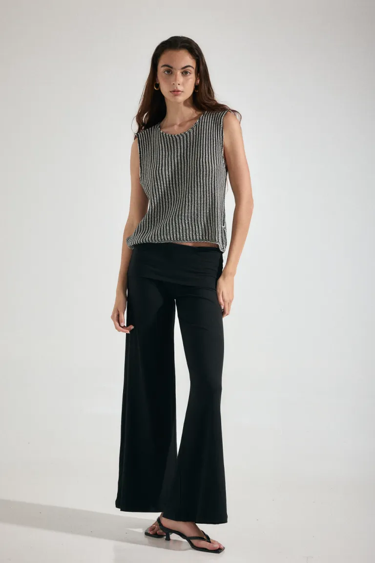 Musculosa tejida oversize con doble hilo, diseño versátil y cómodo de Audaz en Tops para argentina