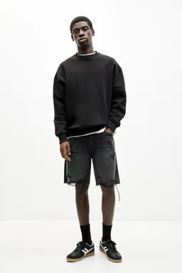 Bermuda denim straight rotos de Pull&Bear en Bermudas y Shorts para argentina