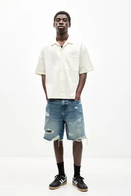 Bermuda denim straight rotos de Pull&Bear en Bermudas y Shorts para argentina