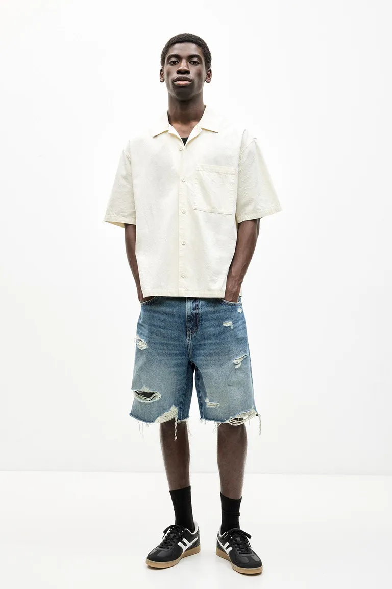 Bermuda denim straight rotos de Pull&Bear en Bermudas y Shorts para argentina