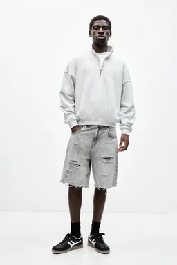Bermuda denim straight rotos de Pull&Bear en Bermudas y Shorts para argentina