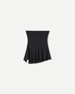 Top bandeau asimétrico crepé de Bershka en Tops para argentina