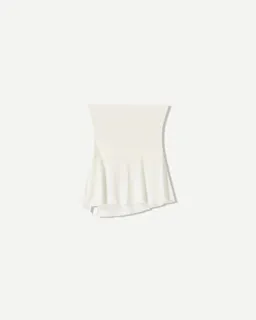 Top bandeau asimétrico crepé de Bershka en Tops para argentina