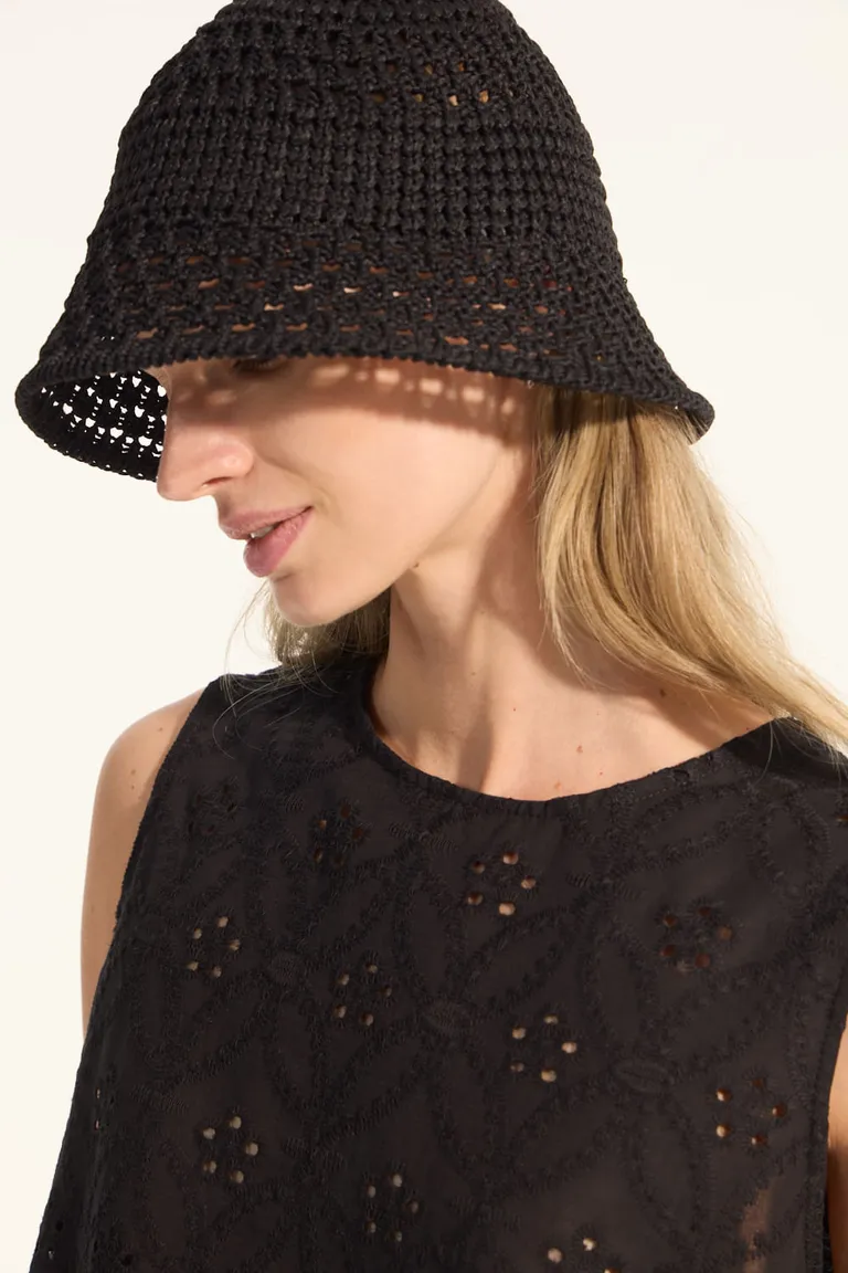 Gorro tejido de algodón tipo piluso para mujer ideal para usar en la playa este verano de Portsaid en Gorros y Sombreros para argentina