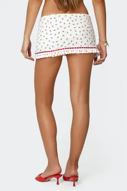 Mini falda pantalón mica floral de Edikted en Shorts para argentina