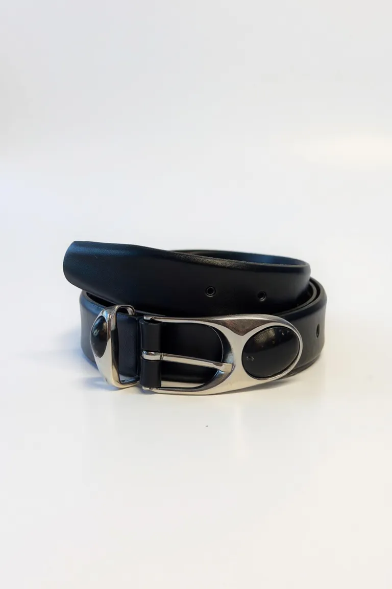 Cinturón de cuero negro con hebilla y pasador de piedra natural - accesorio de moda para mujer de Maria Cher en Cinturones para argentina