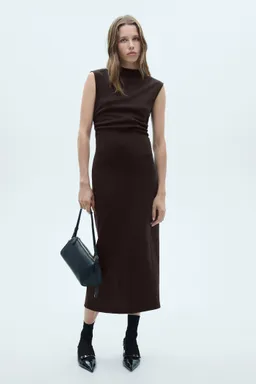 Vestido punto fruncido de Mango en Vestidos para argentina