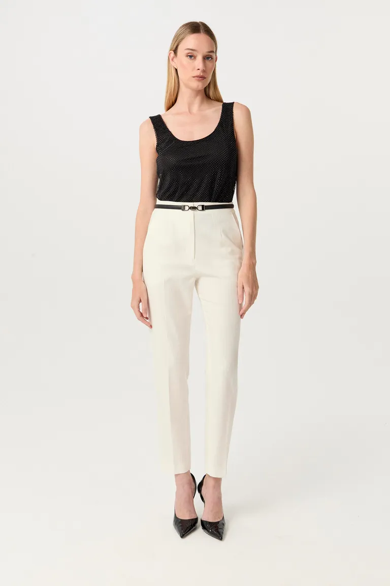 Top de red con strass de corte ajustado y escote en 'U' profundo de Markova en Tops para argentina