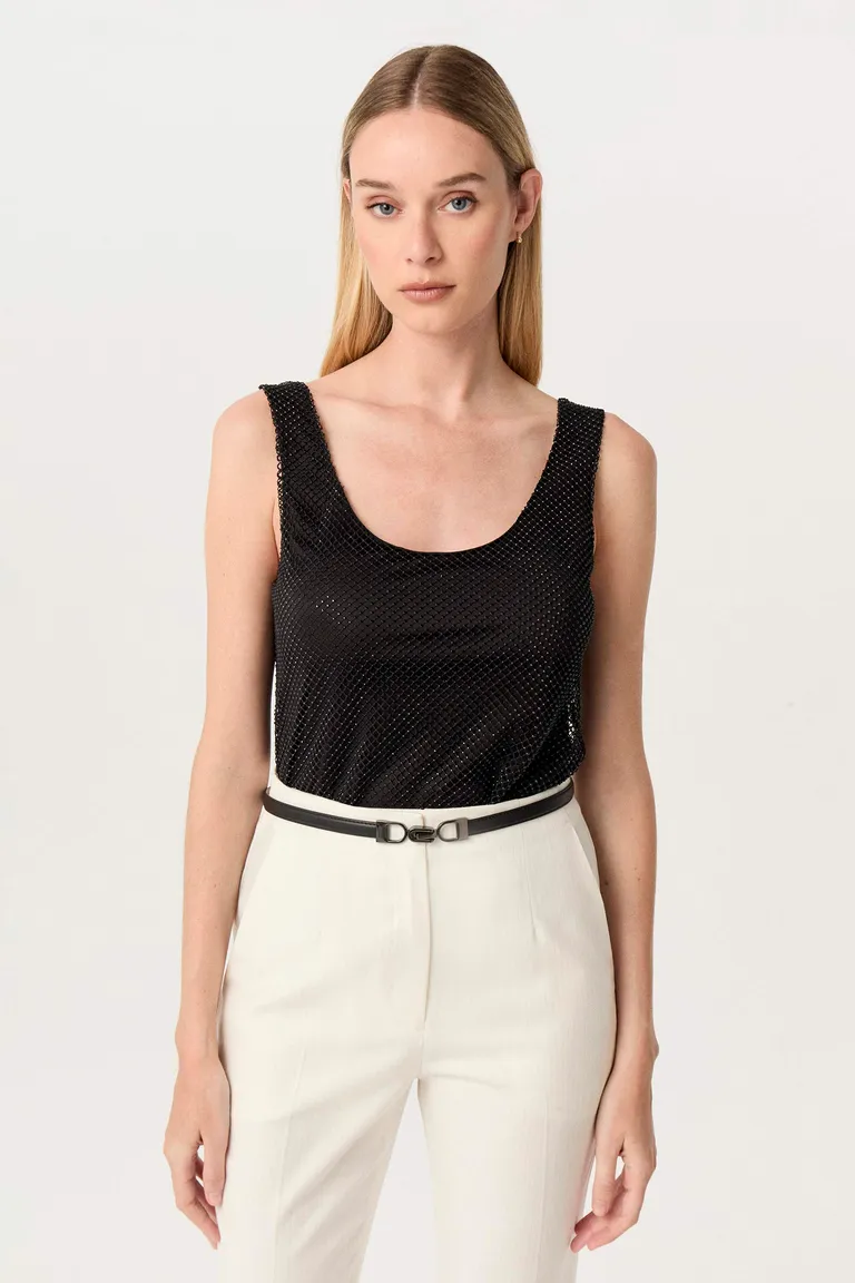 Top de red con strass de corte ajustado y escote en 'U' profundo de Markova en Tops para argentina