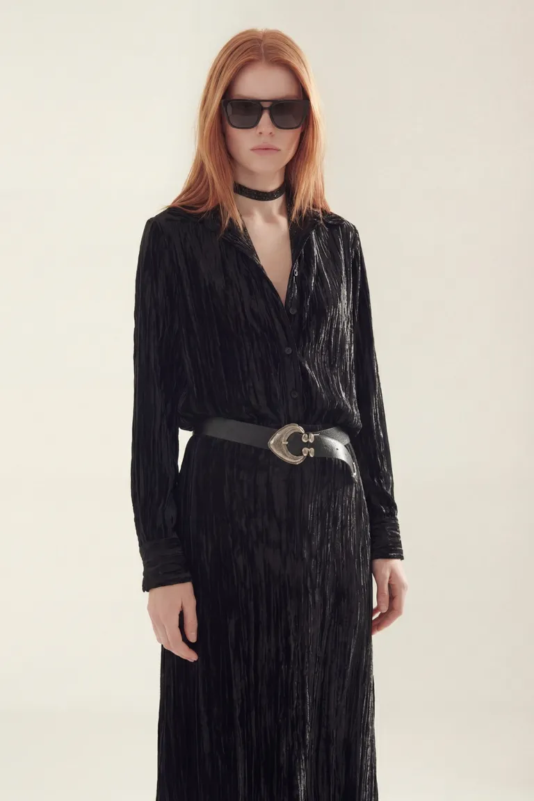 Camisa de manga larga con textura y cuello clásico de Akiabara en Camisas para argentina