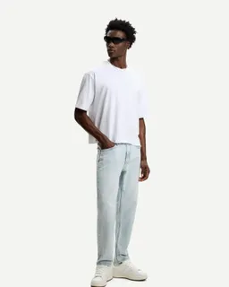 Jeans corte recto de Bershka en Pantalones para argentina