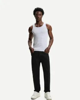 Jeans corte recto de Bershka en Pantalones para argentina