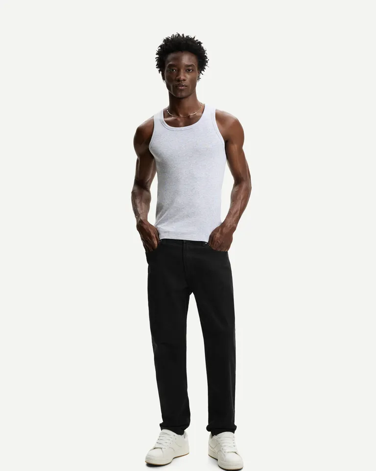 Jeans corte recto de Bershka en Pantalones para argentina