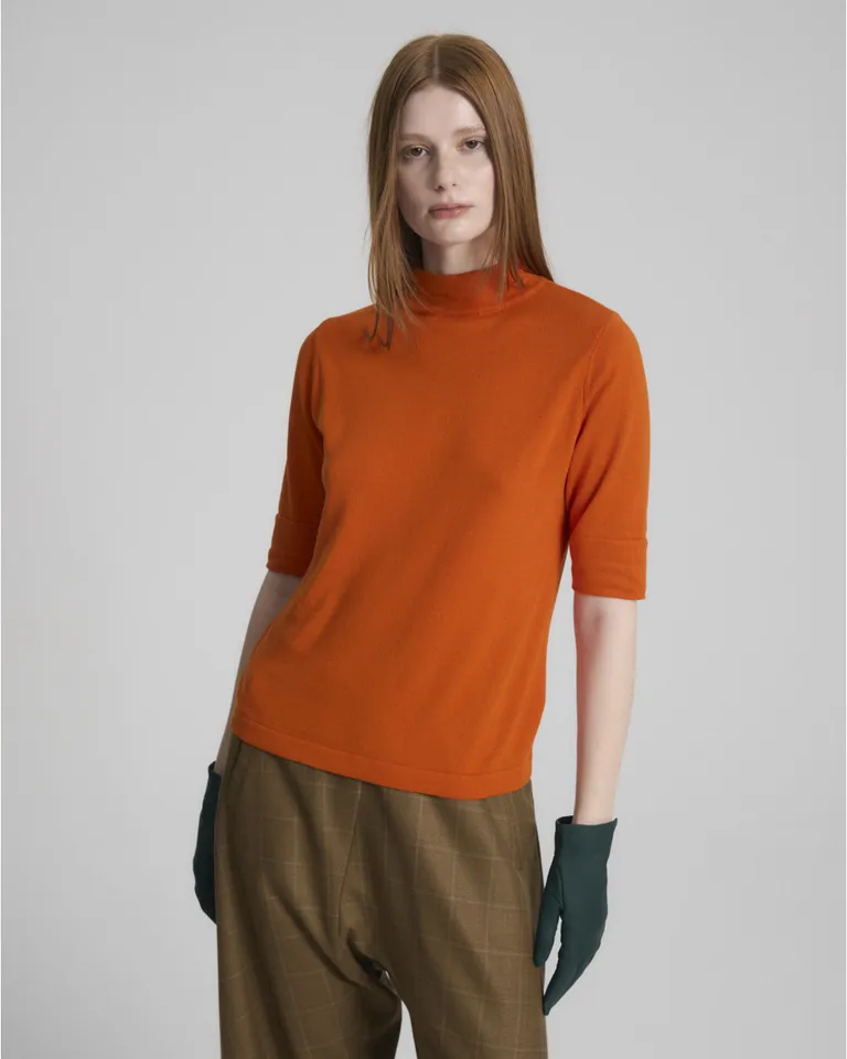 Remera de mangas al codo con cuello polera y calce regular de Blue Sheep en Remeras para argentina