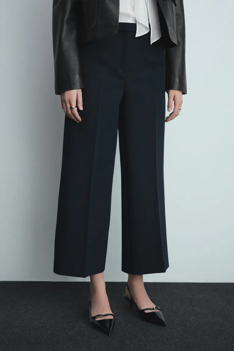 Pantalón pinzado wideleg de Mango en Pantalones para argentina