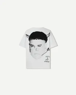 Remera cariel paco amoroso corta de Bershka en Remeras y Polos para argentina