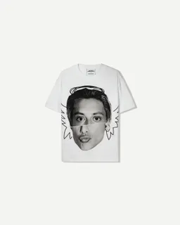 Remera cariel paco amoroso corta de Bershka en Remeras y Polos para argentina