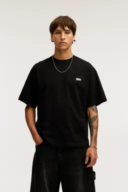 Remera logo stwd de Pull&Bear en Remeras y Polos para argentina