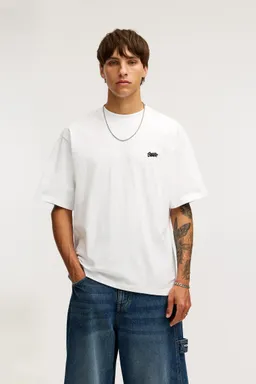 Remera logo stwd de Pull&Bear en Remeras y Polos para argentina