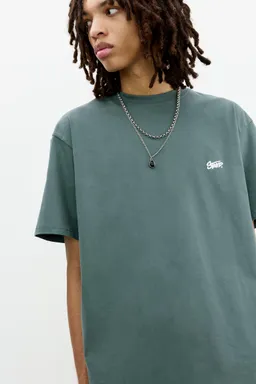 Remera logo stwd de Pull&Bear en Remeras y Polos para argentina