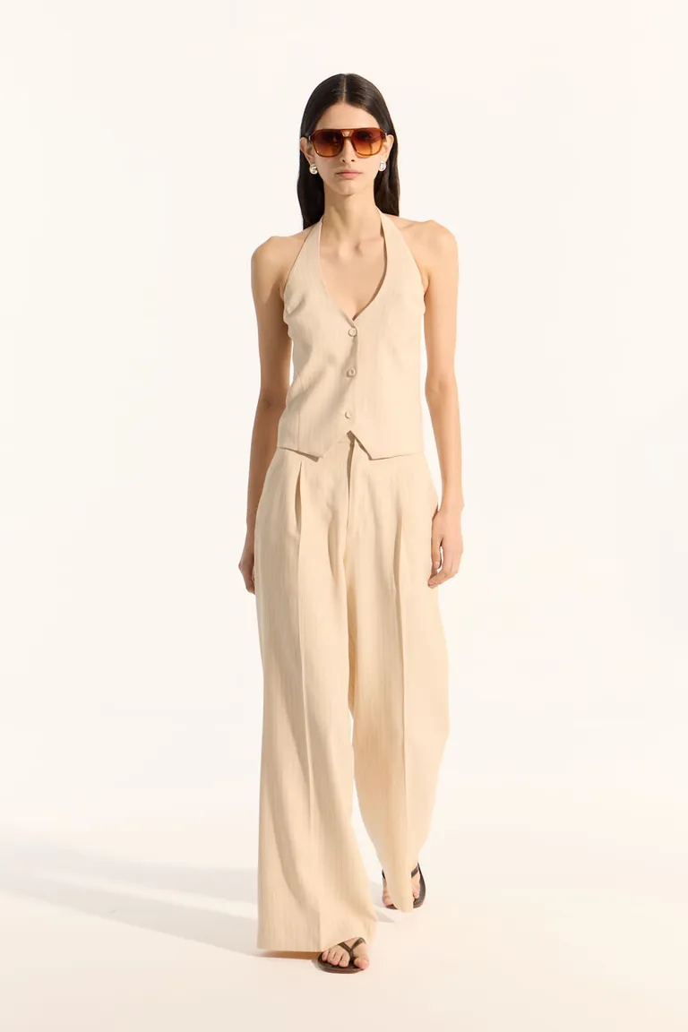 Chaleco sastrero entallado de espalda descubierta, un diseño elegante y sofisticado para tus salidas de Portsaid en Chalecos para argentina