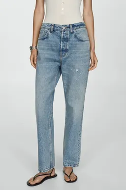 Jeans boyfriend estilo suelto de Mango en Pantalones para argentina