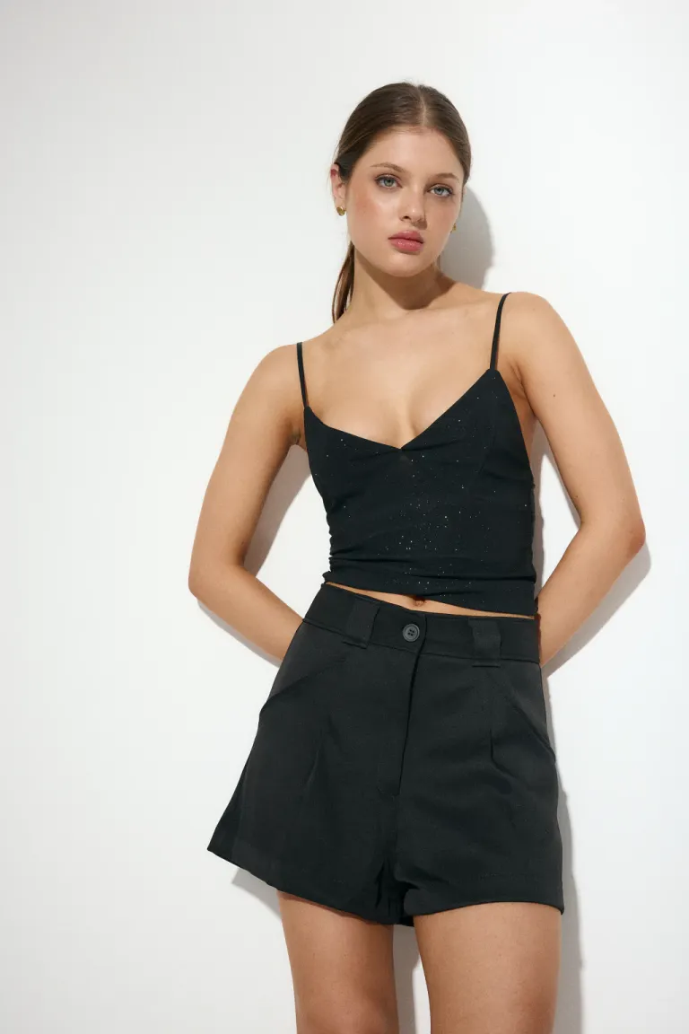 Top de rejilla blanco, un diseño elegante y atemporal para mujeres de Audaz en Tops para argentina