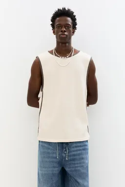 Remera musculosa waffle de Pull&Bear en Remeras y Polos para argentina