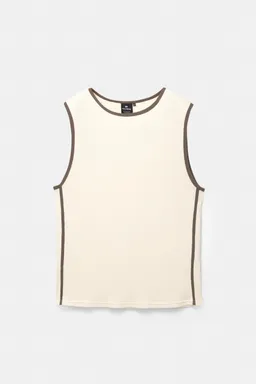 Remera musculosa waffle de Pull&Bear en Remeras y Polos para argentina