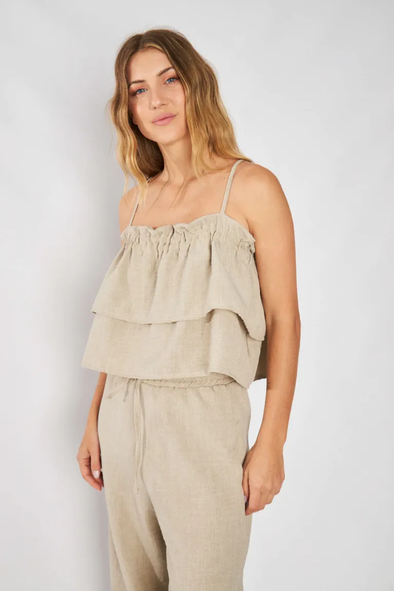 Blusa de lino con volantes, ideal para looks versátiles y elegantes de Belle en Blusas para argentina