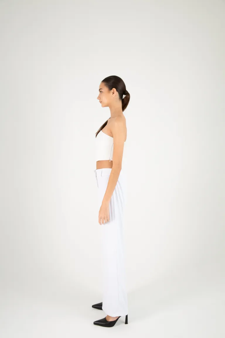 Pantalón modular recto de crepe blanco con detalles elegantes de Naíma en Pantalones para argentina