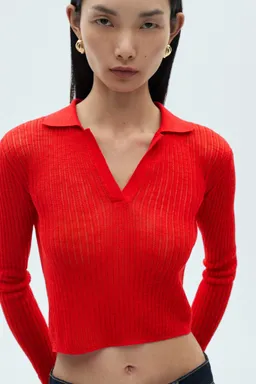 Camiseta canalé cuello polo de Mango en Tops para argentina