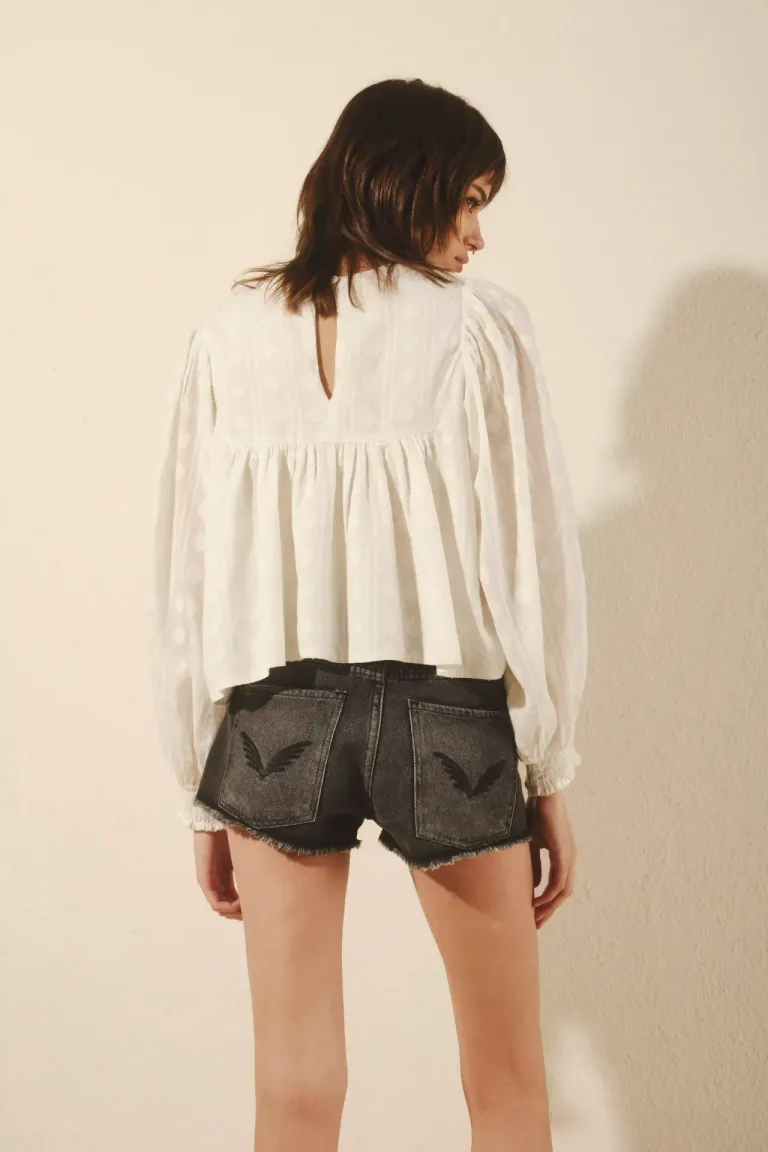 Shorts de tiro medio en denim negro con bordados de Rapsodia en Shorts para argentina