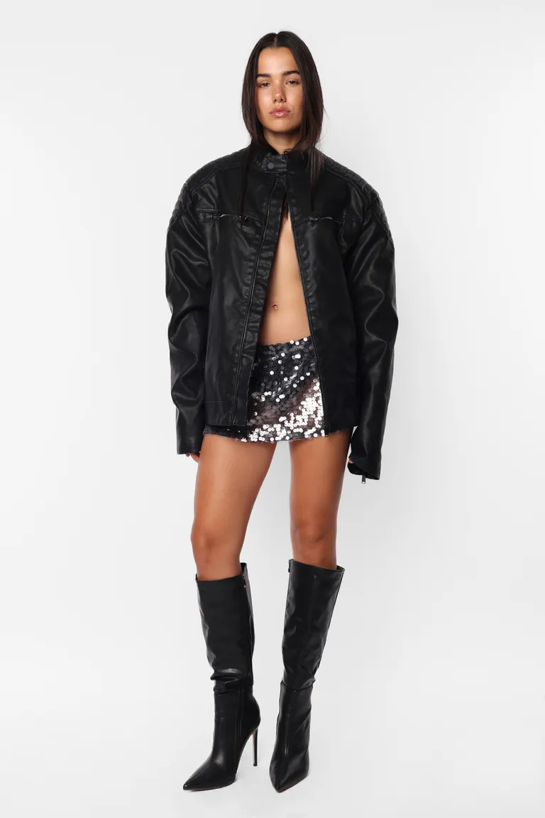 Chaqueta de cuerina PU opaca con diseño oversize y detalles matelaseados de Top White en Chaquetas para argentina