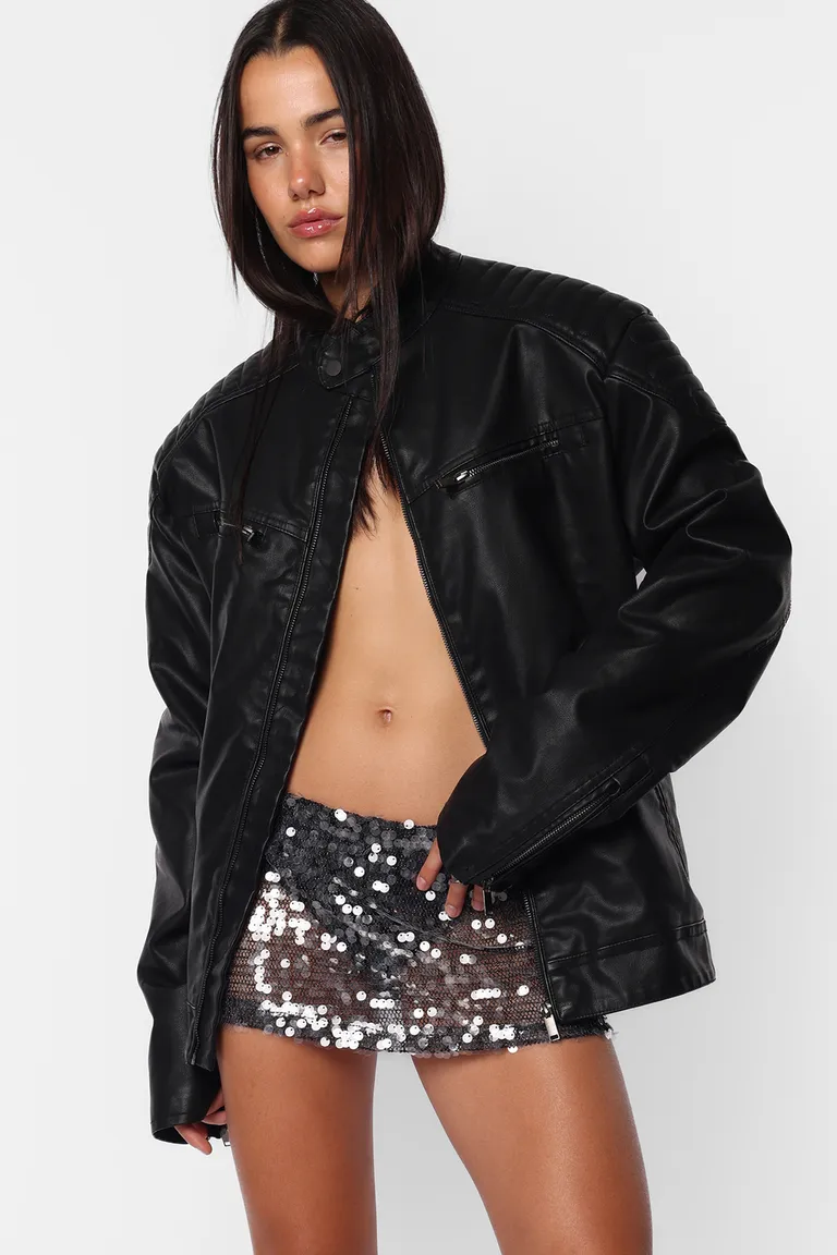 Chaqueta de cuerina PU opaca con diseño oversize y detalles matelaseados de Top White en Chaquetas para argentina