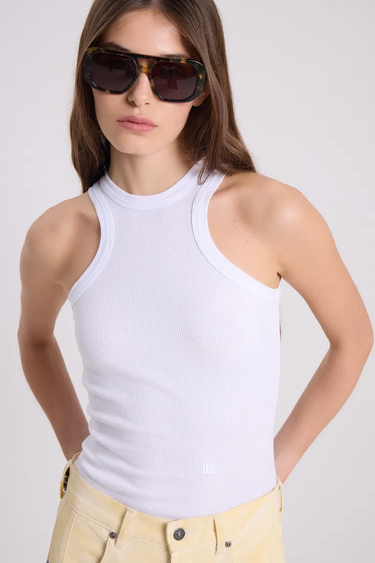 Musculosa de algodón blanca de corte clásico y escote redondo de Maria Cher en Remeras para argentina