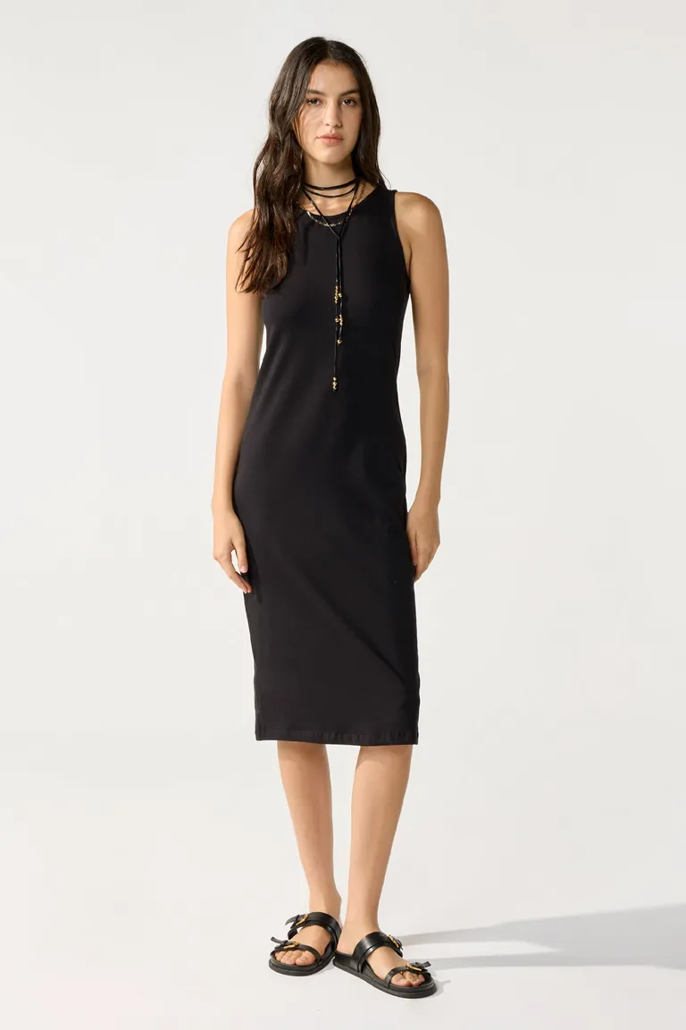 Elegante vestido midi negro de punto para mujer de Cuesta Blanca en Vestidos para argentina