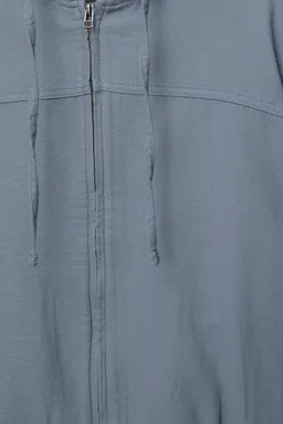 Campera algodón capucha stwd de Pull&Bear en Abrigos y Camperas para argentina