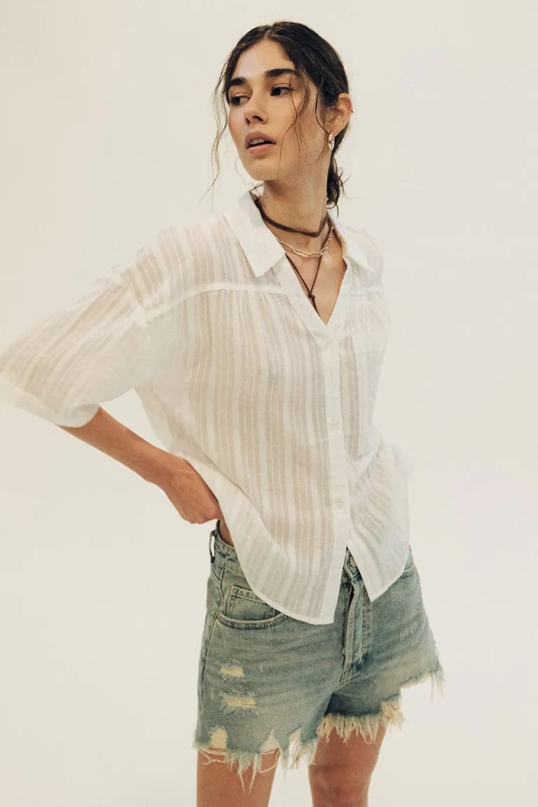 Camisa blanca oversize con detalles de lurex de Cuesta Blanca en Camisas para argentina