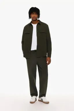 Pantalón jogger con textura de Lefties en Pantalones para argentina